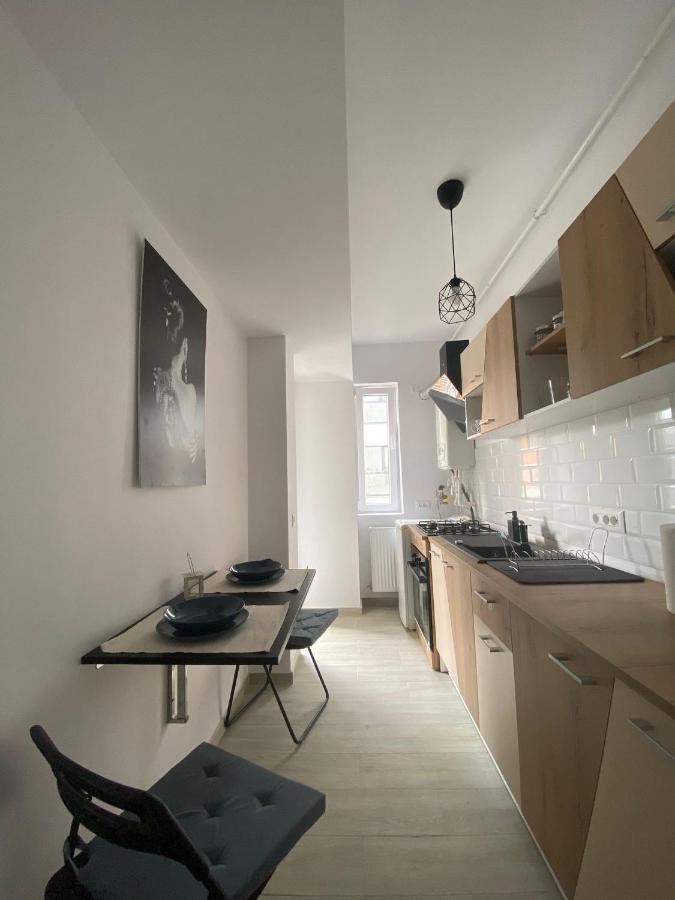 Garsoniera In Complex Rezidential Leilighet Bucureşti Eksteriør bilde